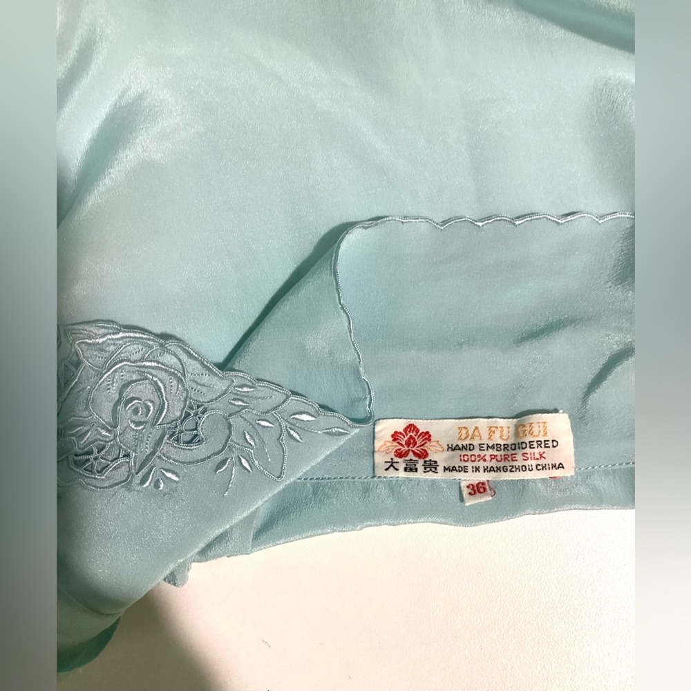 NEW Da Fu Gui light blue hand embroidered shirt. Size 36 - Picture 6 of 10